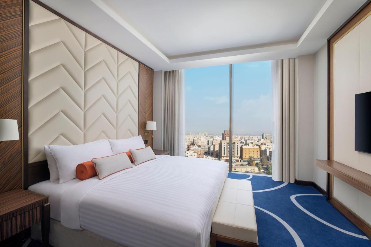 Jeddah Marriott Hotel Madinah Road Jidá Exterior foto A bedroom at the hotel