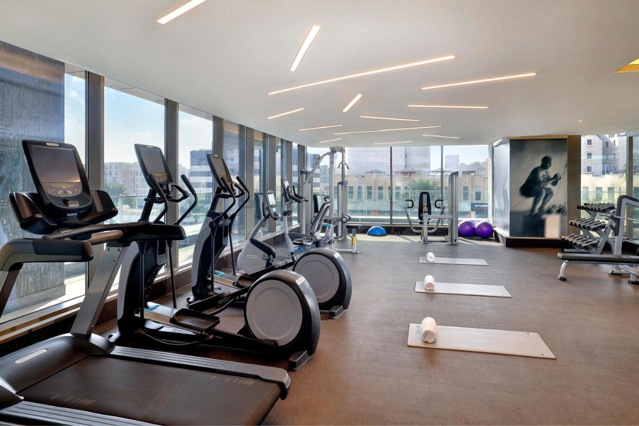 Jeddah Marriott Hotel Madinah Road Jidá Exterior foto The gym at the hotel